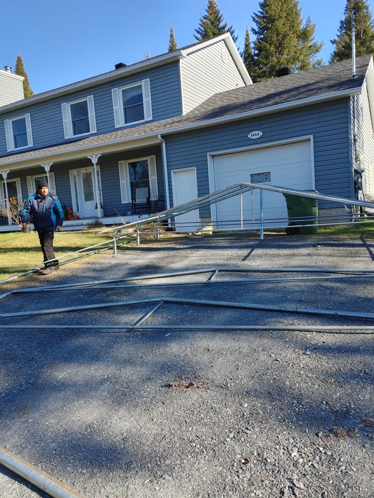 Installation des abris d'auto